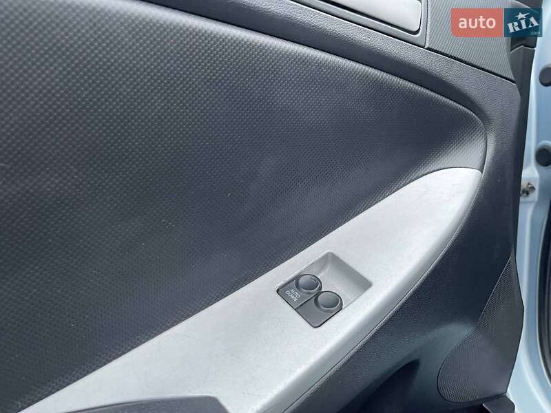 Седан Hyundai Accent 2011 в Николаеве