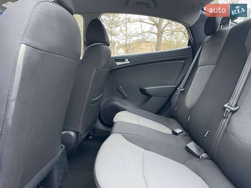 Седан Hyundai Accent 2011 в Николаеве