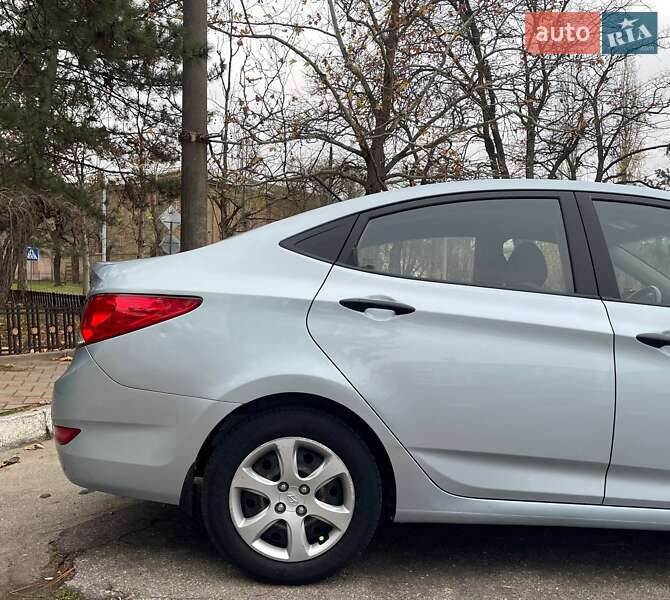 Седан Hyundai Accent 2011 в Николаеве