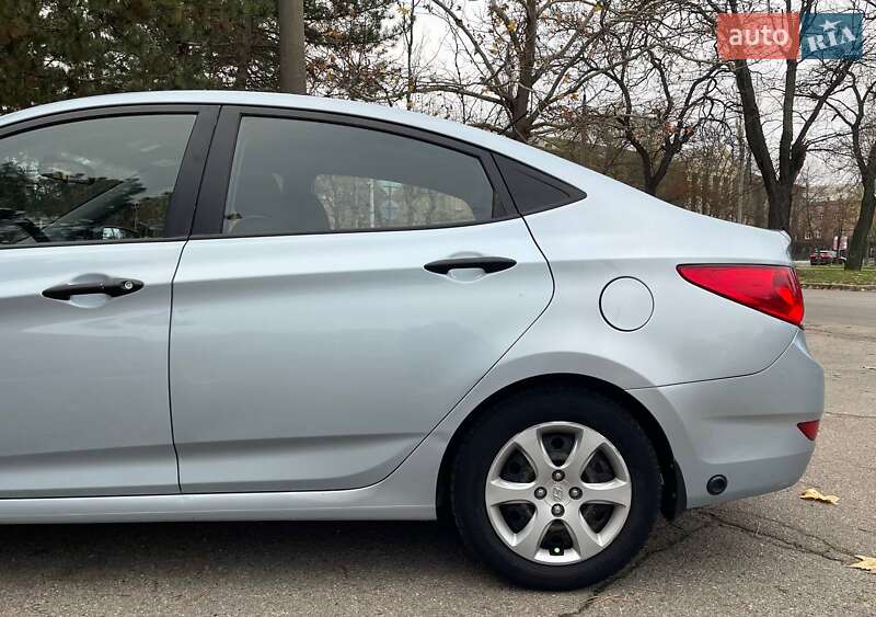 Седан Hyundai Accent 2011 в Николаеве