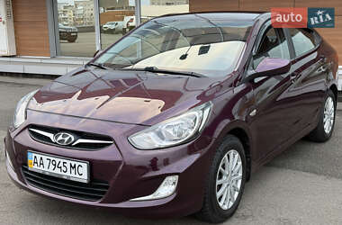 Седан Hyundai Accent 2012 в Киеве