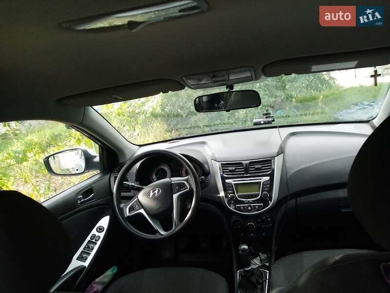 Седан Hyundai Accent 2012 в Запоріжжі