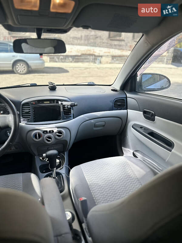 Седан Hyundai Accent 2008 в Дніпрі