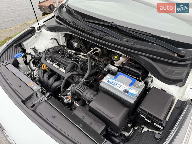 Седан Hyundai Accent 2017 в Днепре