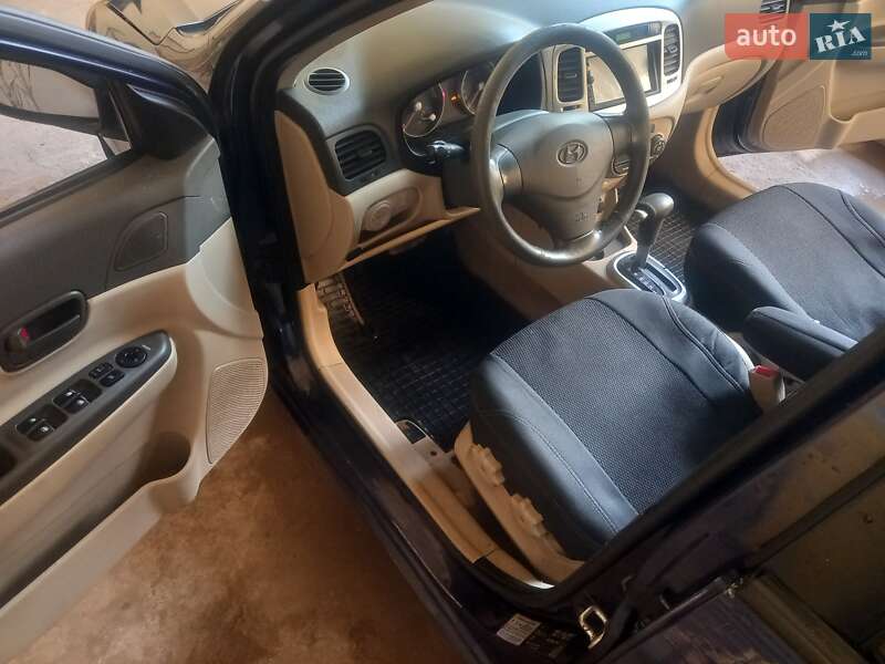 Седан Hyundai Accent 2008 в Срібному