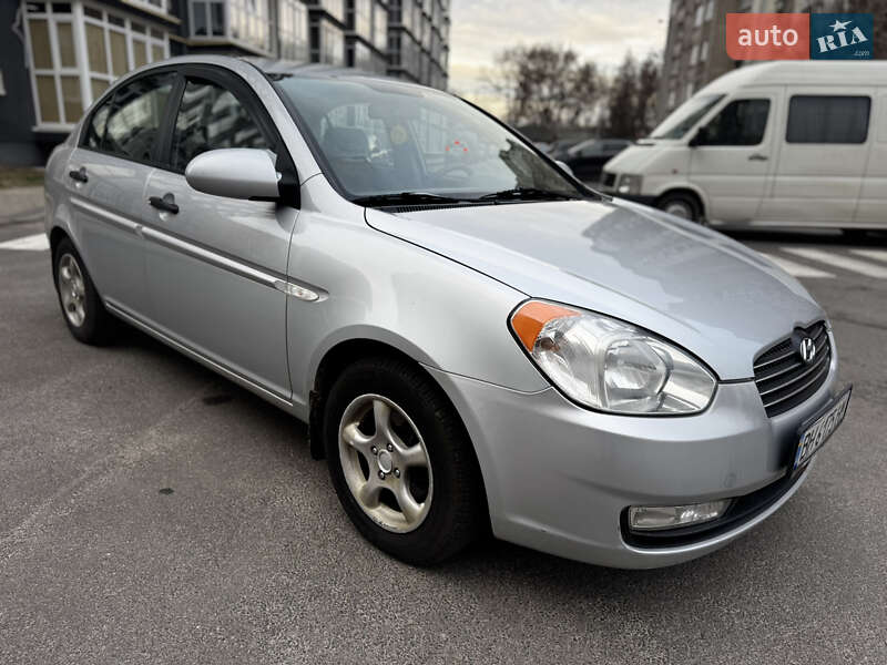 Седан Hyundai Accent 2008 в Чернигове