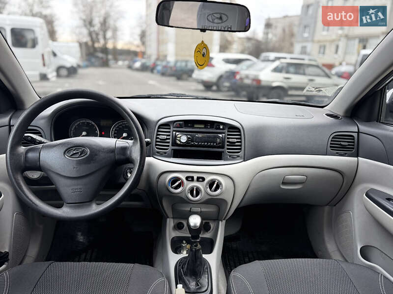 Седан Hyundai Accent 2008 в Чернигове