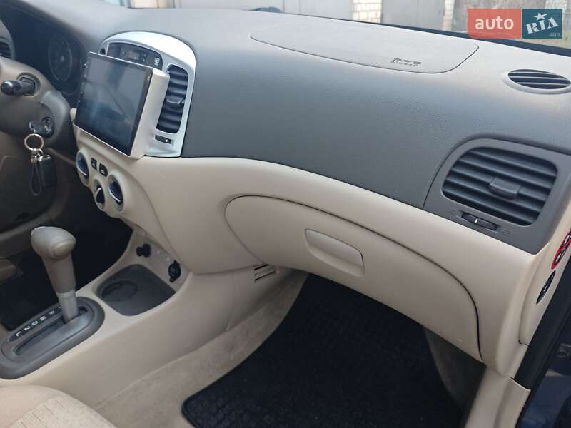 Седан Hyundai Accent 2008 в Харкові