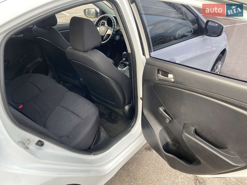 Седан Hyundai Accent 2018 в Житомирі