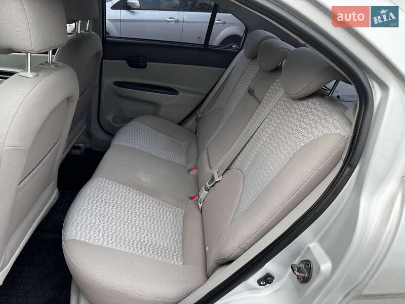 Седан Hyundai Accent 2007 в Днепре