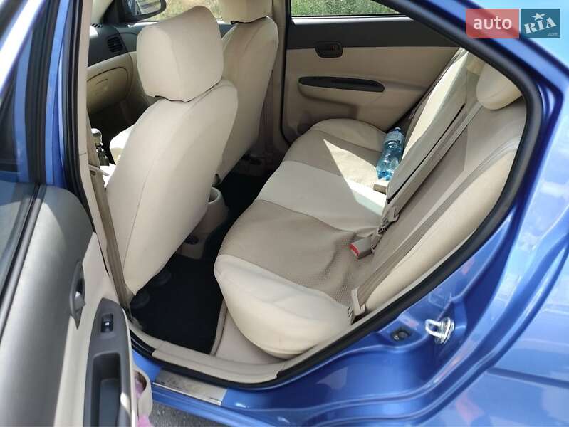 Седан Hyundai Accent 2008 в Киеве