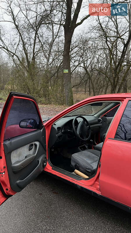 Ліфтбек Hyundai Accent 1995 в Новомосковську фото 15 Ліфтбек Hyundai Accent 1995 в Новомосковську