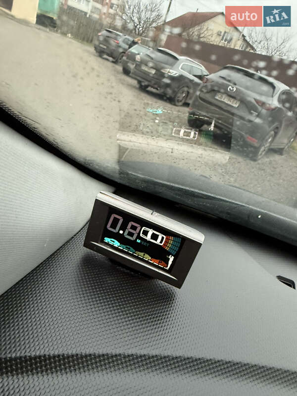 Седан Hyundai Accent 2013 в Чернигове