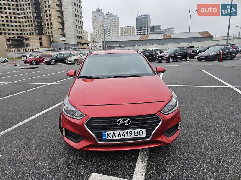Седан Hyundai Accent 2018 в Киеве