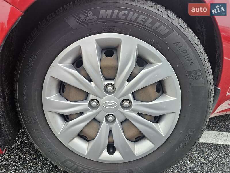 Седан Hyundai Accent 2018 в Киеве