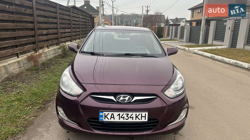 Hyundai Accent 2013