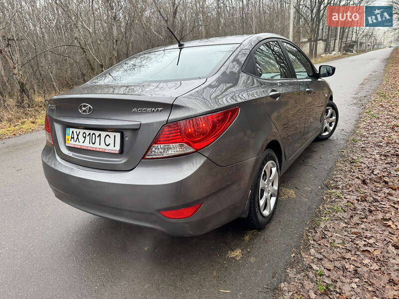 Седан Hyundai Accent 2011 в Харькове