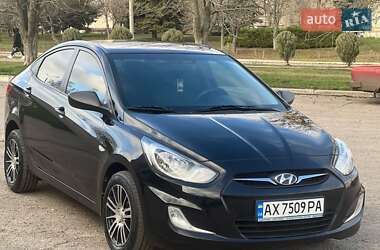 Седан Hyundai Accent 2012 в Лозовой