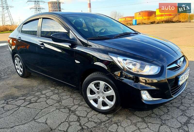 Седан Hyundai Accent 2012 в Харькове