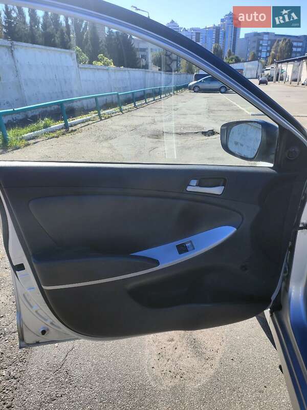 Седан Hyundai Accent 2012 в Киеве фото 7 Седан Hyundai Accent 2012 в Киеве