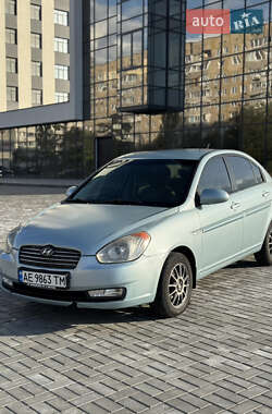 Седан Hyundai Accent 2008 в Днепре