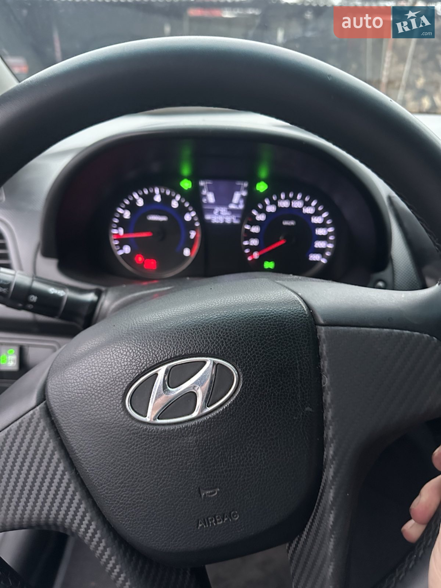 2011 Hyundai Accent - мініатюра 9