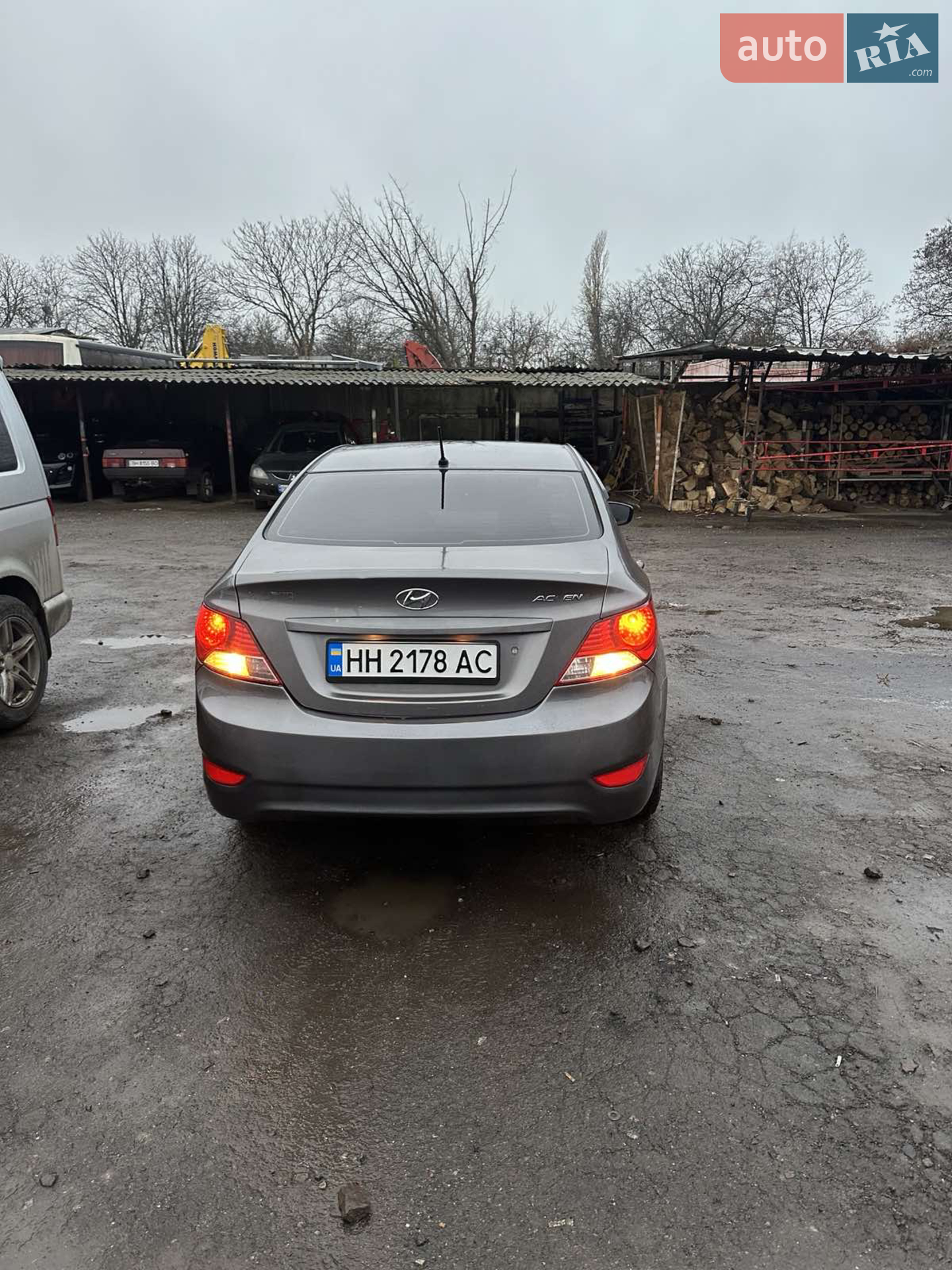 2011 Hyundai Accent - мініатюра 8