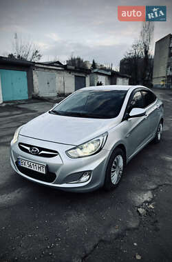 Седан Hyundai Accent 2011 в Каменском