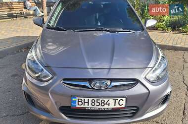 Седан Hyundai Accent 2016 в Николаеве