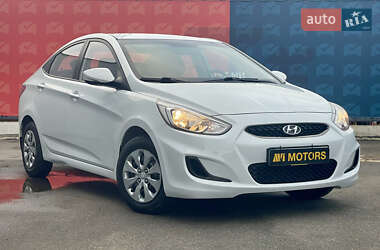 Седан Hyundai Accent 2019 в Киеве