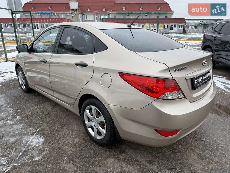 Седан Hyundai Accent 2013 в Киеве фото 7 Седан Hyundai Accent 2013 в Киеве