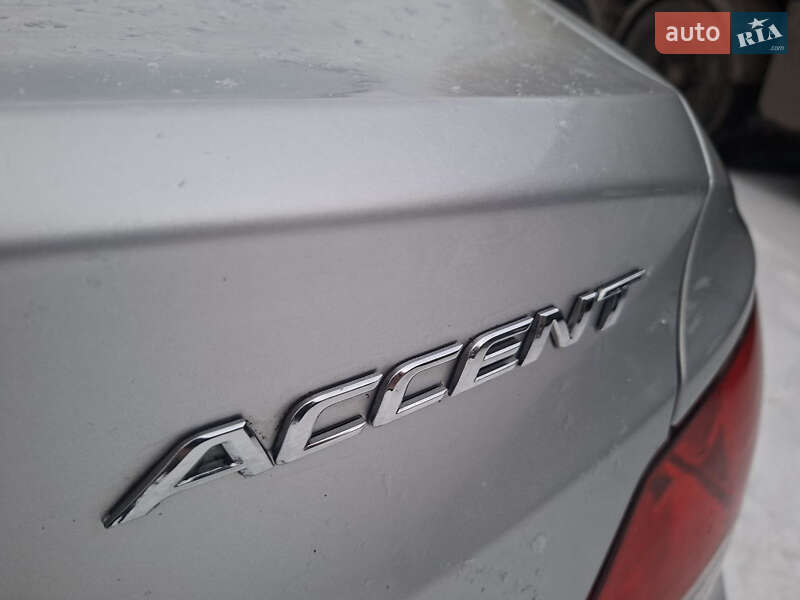 Седан Hyundai Accent 2012 в Києві фото 81 Седан Hyundai Accent 2012 в Києві