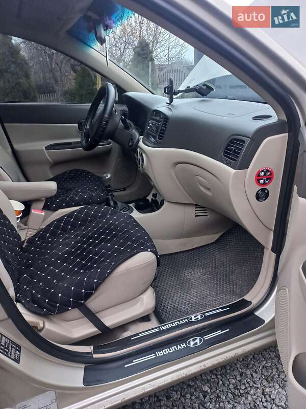 Седан Hyundai Accent 2008 в Казатине