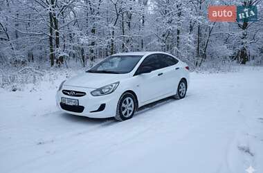 Седан Hyundai Accent 2012 в Днепре