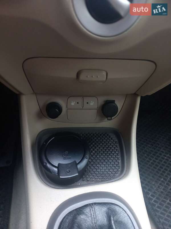 Седан Hyundai Accent 2008 в Казатине