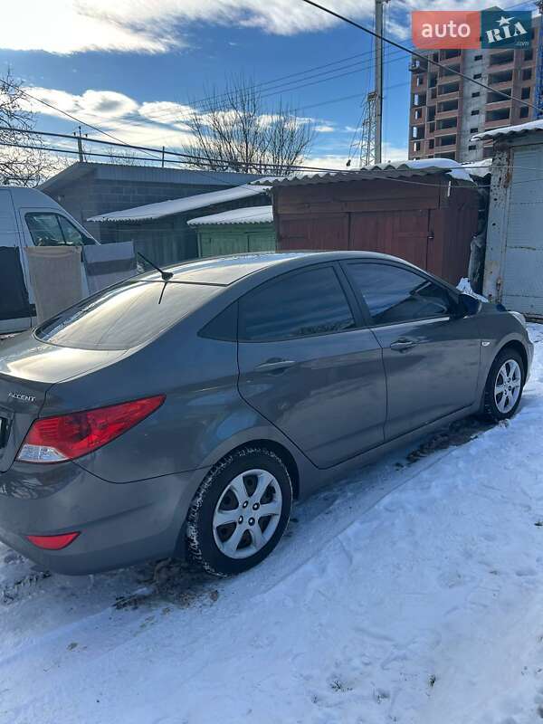 Седан Hyundai Accent 2011 в Яготині фото 8 Седан Hyundai Accent 2011 в Яготині