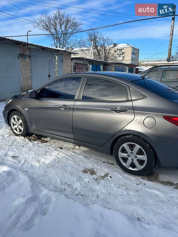 Седан Hyundai Accent 2011 в Яготині фото 13 Седан Hyundai Accent 2011 в Яготині