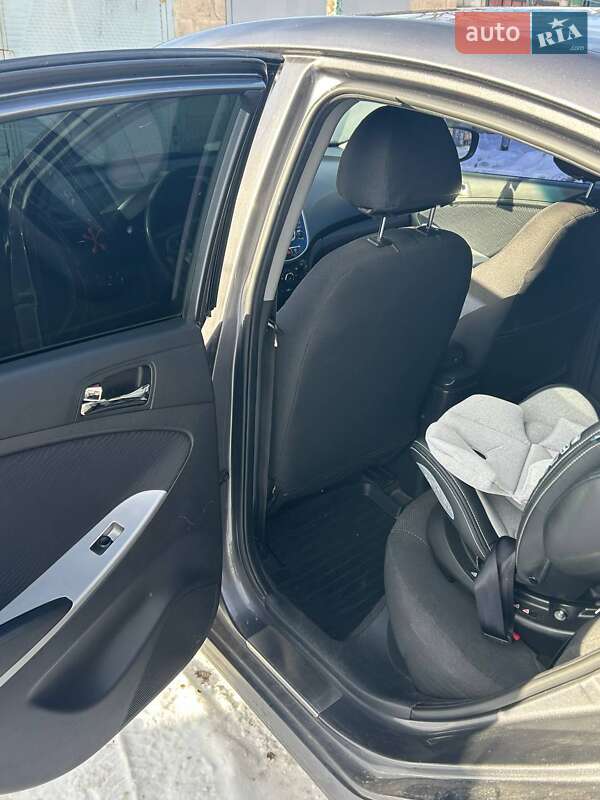 Седан Hyundai Accent 2011 в Яготині фото 23 Седан Hyundai Accent 2011 в Яготині
