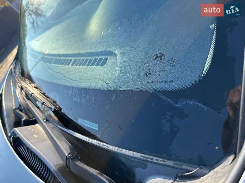 Седан Hyundai Accent 2008 в Днепре