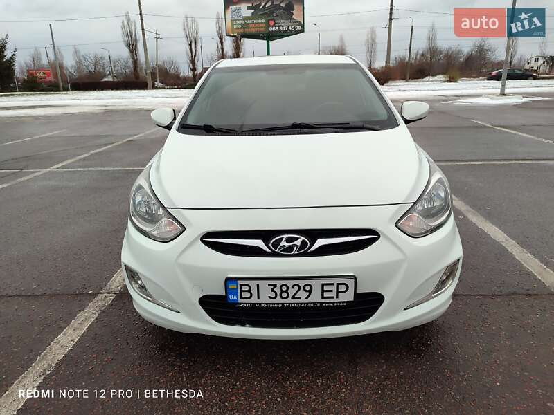Седан Hyundai Accent 2012 в Кременчуці