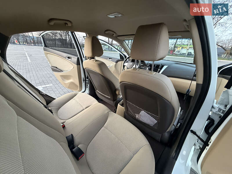 Седан Hyundai Accent 2013 в Одесі