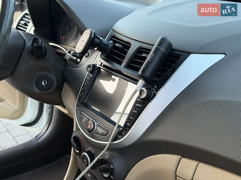 Седан Hyundai Accent 2013 в Одесі