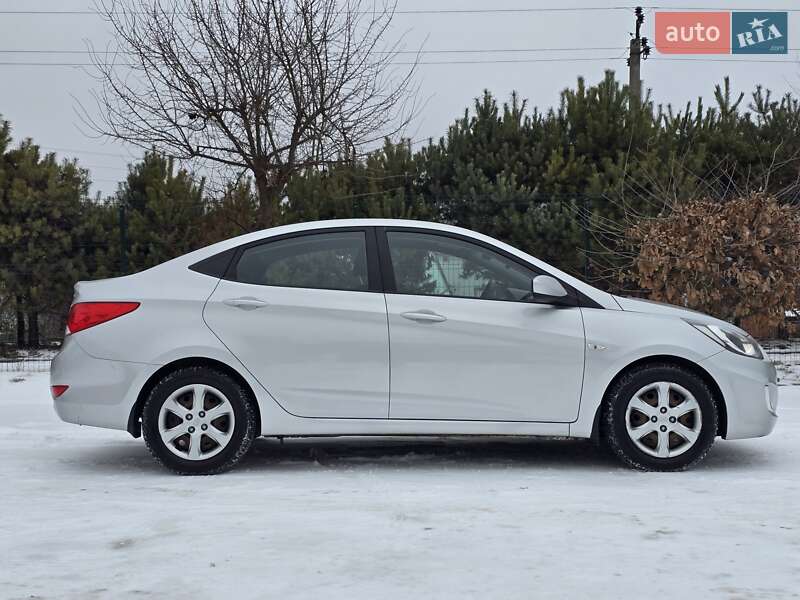 Седан Hyundai Accent 2013 в Хмельницком