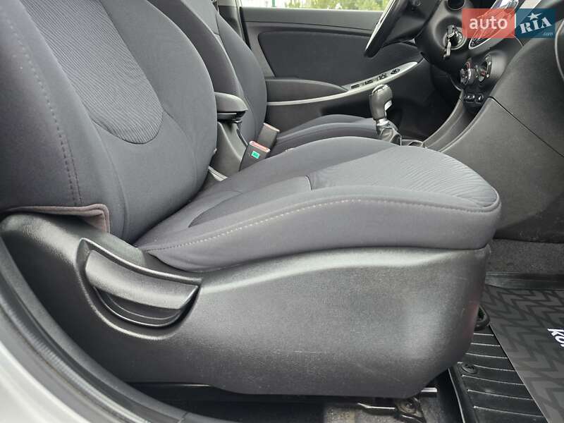 Седан Hyundai Accent 2013 в Хмельницком