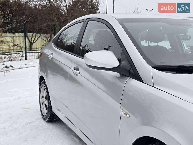 Седан Hyundai Accent 2013 в Хмельницком