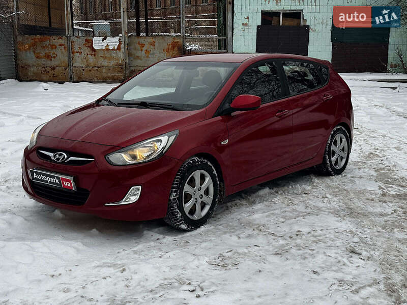 Hyundai Accent 2012 Hyundai Accent 2012