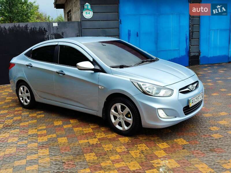 Седан Hyundai Accent 2012 в Харкові