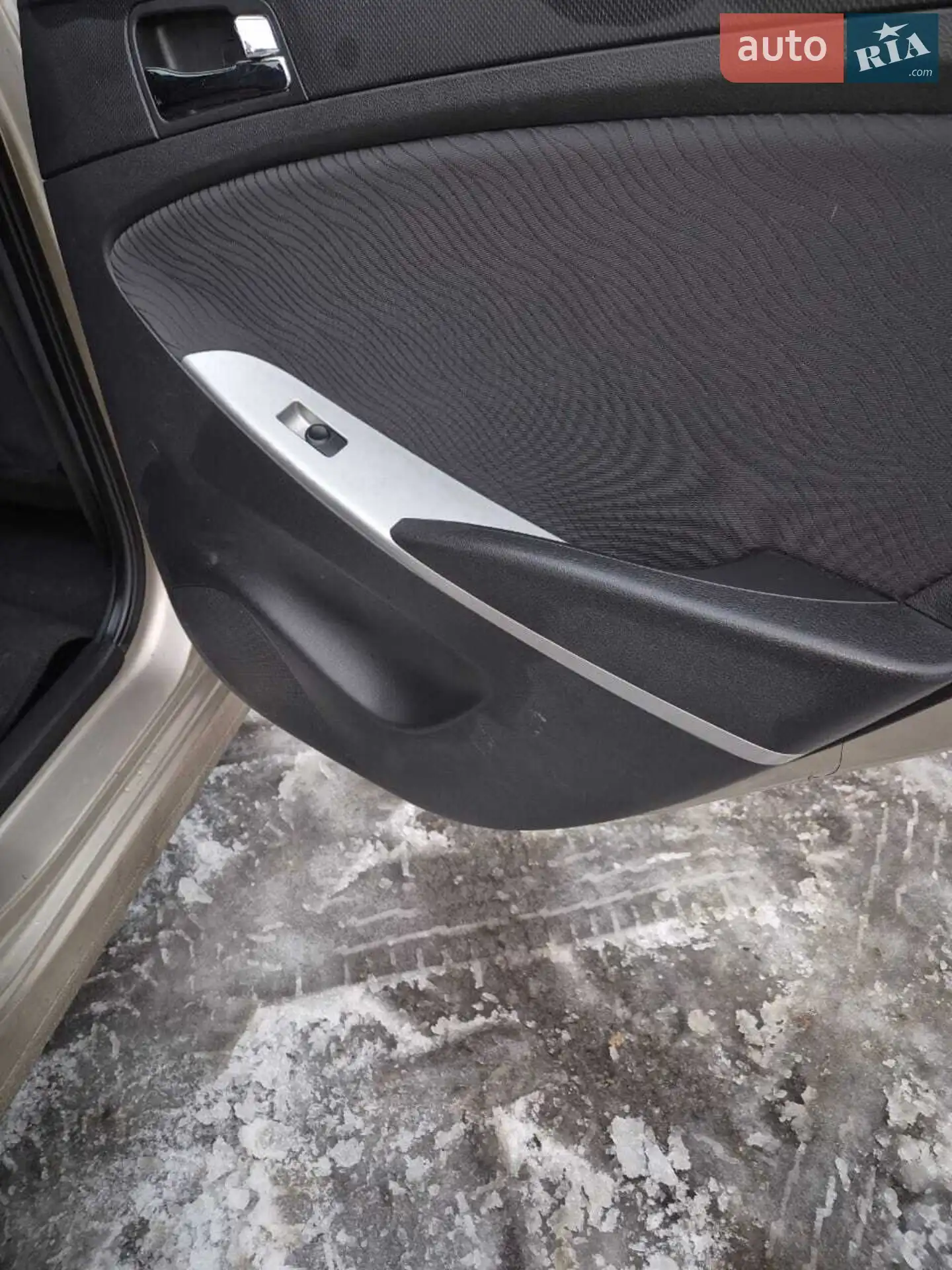 2011 Hyundai Accent - мініатюра 6