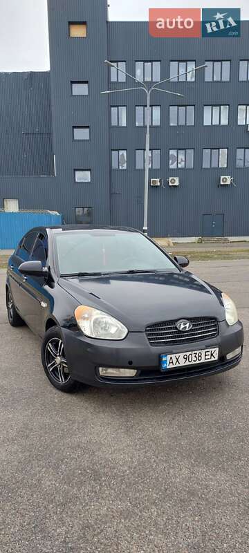 Hyundai Accent 2010 Hyundai Accent 2010