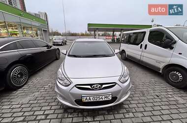 Седан Hyundai Accent 2012 в Києві